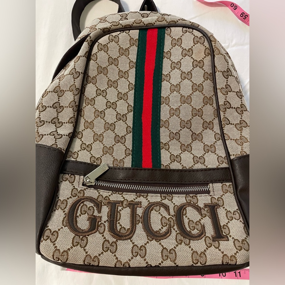 Gucci back pack - Picture 4 of 10